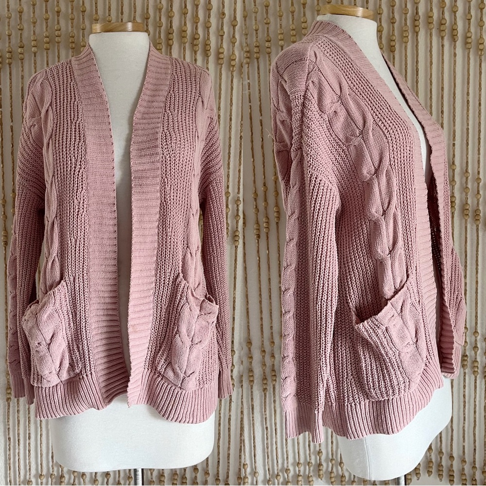 AEO Pink Oversized Knit Pocket Coquette Cottage Feminine Long Sleeve Sweater